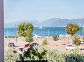 阿爾卡斯特羅酒店，托里德爾貝納科的飯店