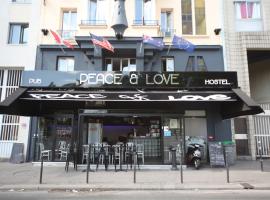 Peace & Love Hostel, отель в Париже