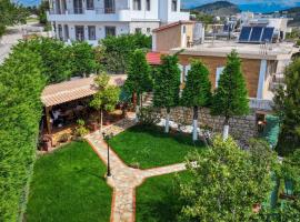 Villa M Cako, villa i Ksamil