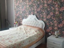 KeMo121, hotel in Zugdidi