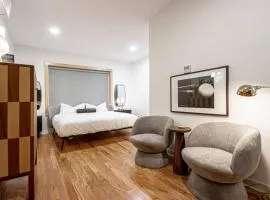 Historic Downtown Studio, Walk to Bathhouses, Room # 100