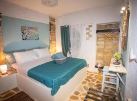 Anatoli Studios in front of the beach, hotel in Mesongi