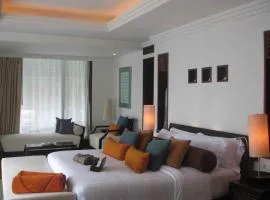 Phuket Niranapa Fashion Hotel