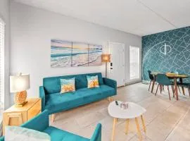 SPI Beach Condo - Just a block away to Paradise