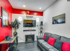 7 Mi to Downtown Dallas WFH-Friendly Studio