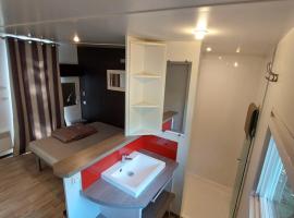 Mobil-home Confort XL, campsite in Cadenet