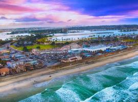 Ocean Front Steps to Mission Beach, Bay, Remodeled, hotel en San Diego