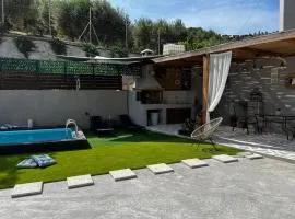 Natural House with Pool & private parking