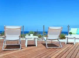 Mirador de Palm-Mar, outdoor jacuzzi and magical views of the ocean