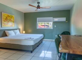 Talk of the Town Inn & Suites - St Eustatius, hotell i Oranjestad