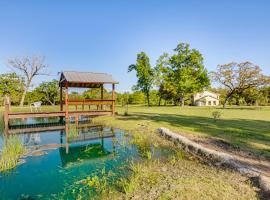 Spacious Madisonville Estate with Grill and Pond Views, hotel with parking in Madisonville