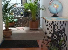 Ventuarum hotel&home, guest house in Valle de Bravo