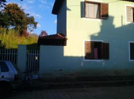 Casa Familiar, vikendica u gradu Passa Quatro