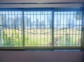 BEACH STAYs, hotel v destinaci Revadanda