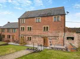 The Old Watermill, hotel with parking in Westbury