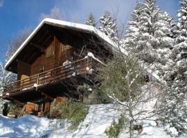 Chalet ax 3 domaines, hotel i Ax-les-Thermes