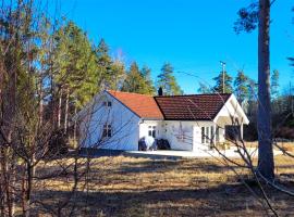 Lovely Home In Berg I stfold With Kitchen, holiday rental in Dale