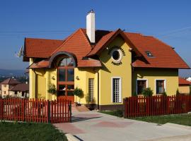 Pihenőkereszt Panzió, bed and breakfast en Sopron