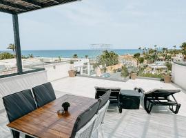 WAKE UP BY THE SEA FLATS, hotel en Protaras