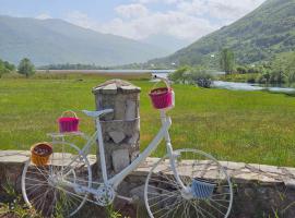 Plav Lake Camping, hotel v destinaci Plav