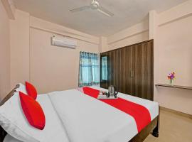 OYO Coastal Inn Luxury Service Apartments, hotel u gradu Kakinada