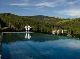 Rest&Ski Spa Resort, hotelli kohteessa Bukovel