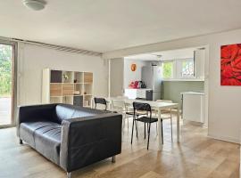 Appartement lumineux et calme en rez-de-jardin, hotel i Castanet-Tolosan
