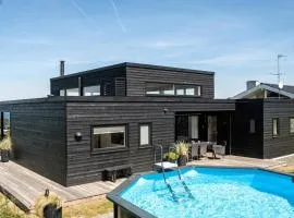 Gorgeous Home In Asnæs With Sauna