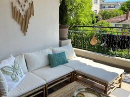 Nice, spacious and bright apartment in Thermi, Thessaloniki., vacation rental in Thermi