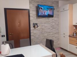 Sergio's hause, hotel with parking in San Giovanni in Persiceto