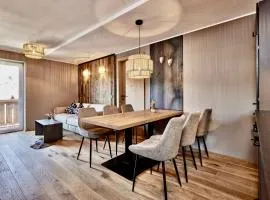 Deluxe Apartment Zugspitze Ehrwald mit Pool, Sauna, direkt am Golfplatz