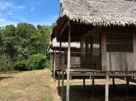 Macaw Adventures Lodge, camping in Puerto Franco