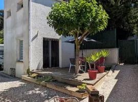 Petite Maison indépendante.