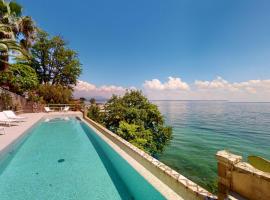 Villa Flora luxury pool-BGL, hotel en Manerba del Garda