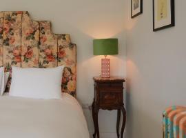 Molly's Cabin, Countryside Stay, hotell i Sutton Bonington
