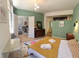 Grand appartement Cours Mirabeau