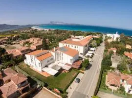 HOTEL AL FARO spiaggia la Cinta SanTeodoro