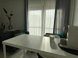 Top 1 Zimmer Wohung mit großer Eckbadewanne