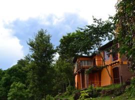 Amaraka Lodge: Leandro N. Alem'de bir otel