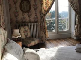 Chambre de Princesse avec Grande Salle de Bain, hotel s parkiriščem v mestu Blet