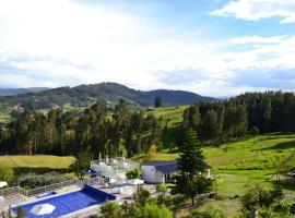 Miravalle Suites, guest house in Paipa