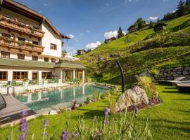 Naturhotel Hüttenwirt im Grossarltal – hotel w mieście Hüttschlag
