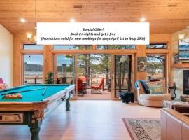 Lake Time Villa NEW Luxury with HOT TUB, hotel in Big Bear Lake