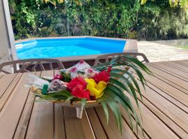 Maison SELAH F3 Piscine Jardin Privatif Citerne, hotel din Le Moule