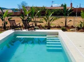 Villa Air - Relax, close to bossa beach, spacious rooms and private pool, hotel v destinaci Sant Jordi