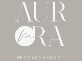 Aurora Bed and Breakfast，奇爾奧馬里納的有停車位的飯店