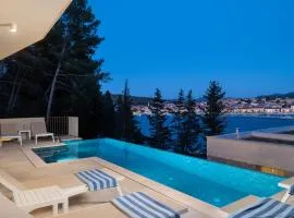 Luxury & stylish Villa Maslina 10 m from the sea