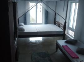 Bahari Guest House เกสต์เฮาส์ในลามู