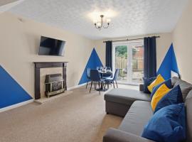 Luxurious 2-Bedroom Haven in Vibrant Robinhood: Ideal for Business or Leisure Stay, hotell i Nottingham