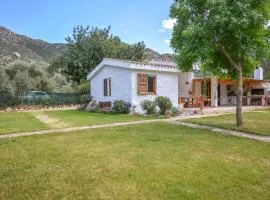 Amazing Home In Solanas, Sinnai With Wifi